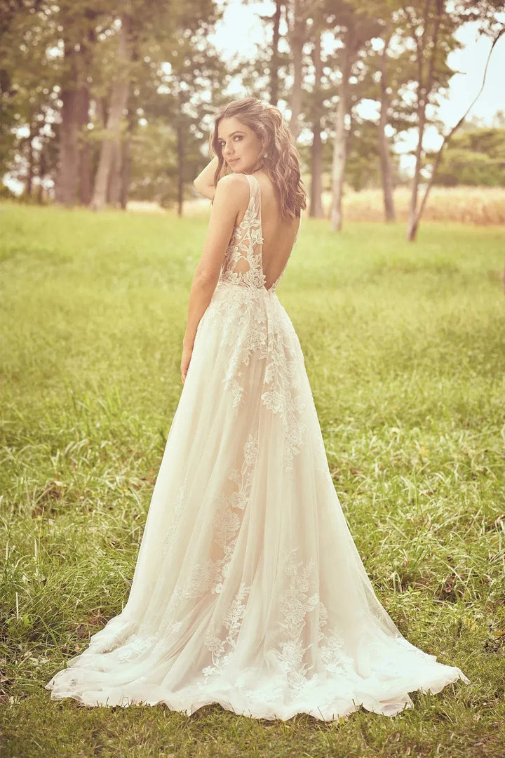 Lillian West 66063 - Size 8