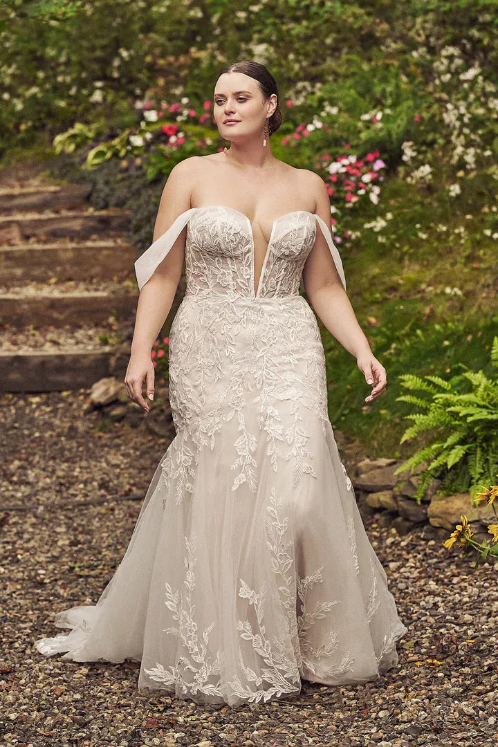 cheap designer wedding dresses Hana Gown Hana is the perfect choice for the modern romantic bride Designer Wedding Dresses Under $1500