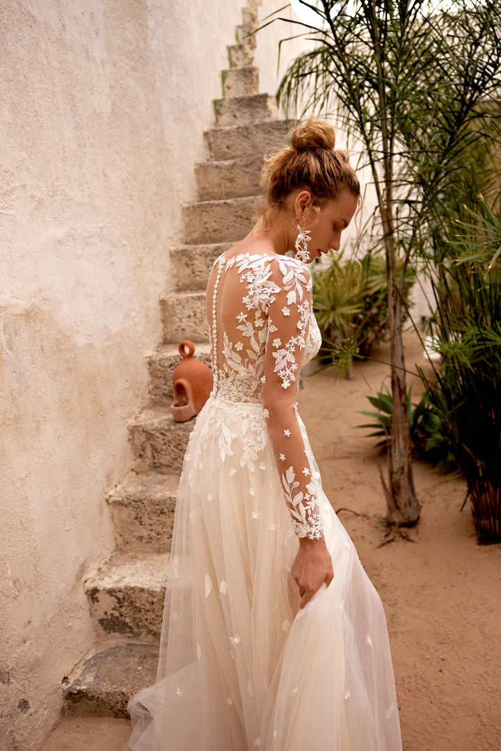 Lillian West 66368 - Size 8