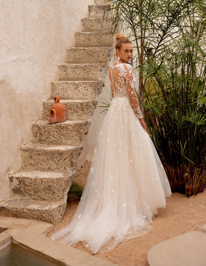 Lillian West 66368 - Size 8