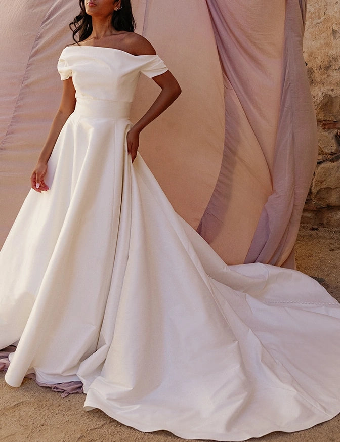 Louvienne Cortlan - Size 6