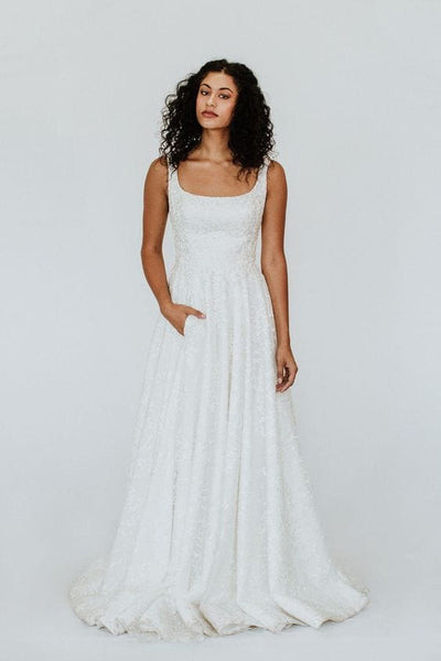 Love Lives Here Clover - Size 12 Luxe Redux Bridal Love Lives Here Clover - Size 12 Luxe Redux Bridal