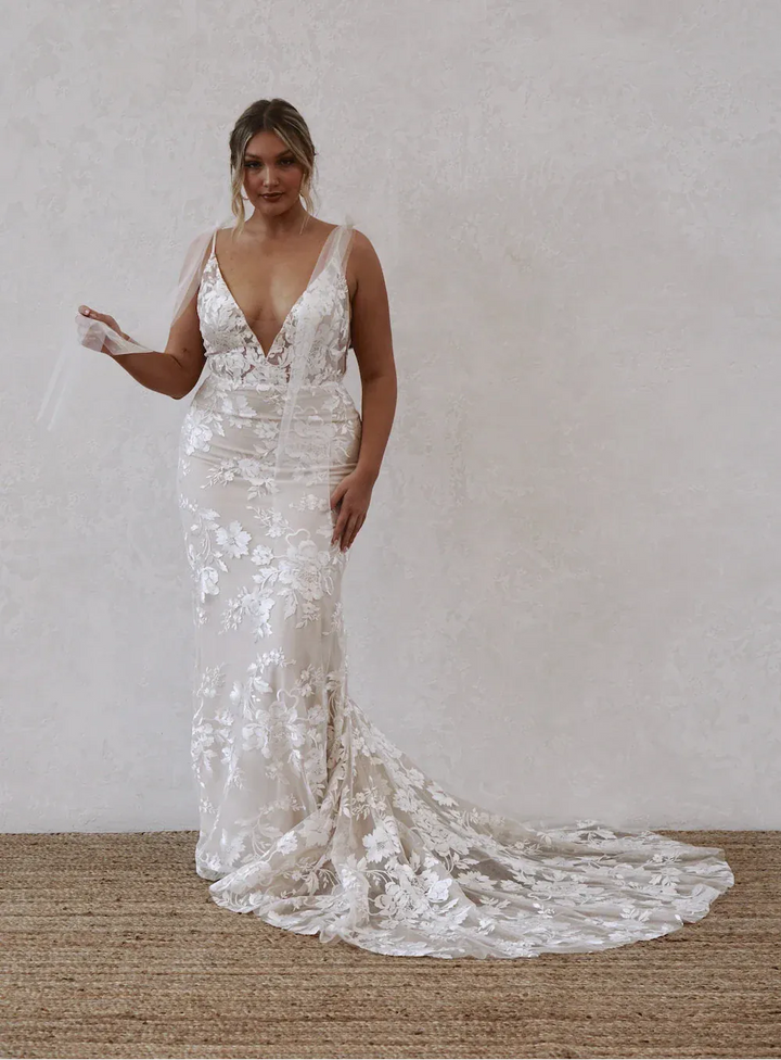 Made With Love Elsie [Fitted] - Size 24