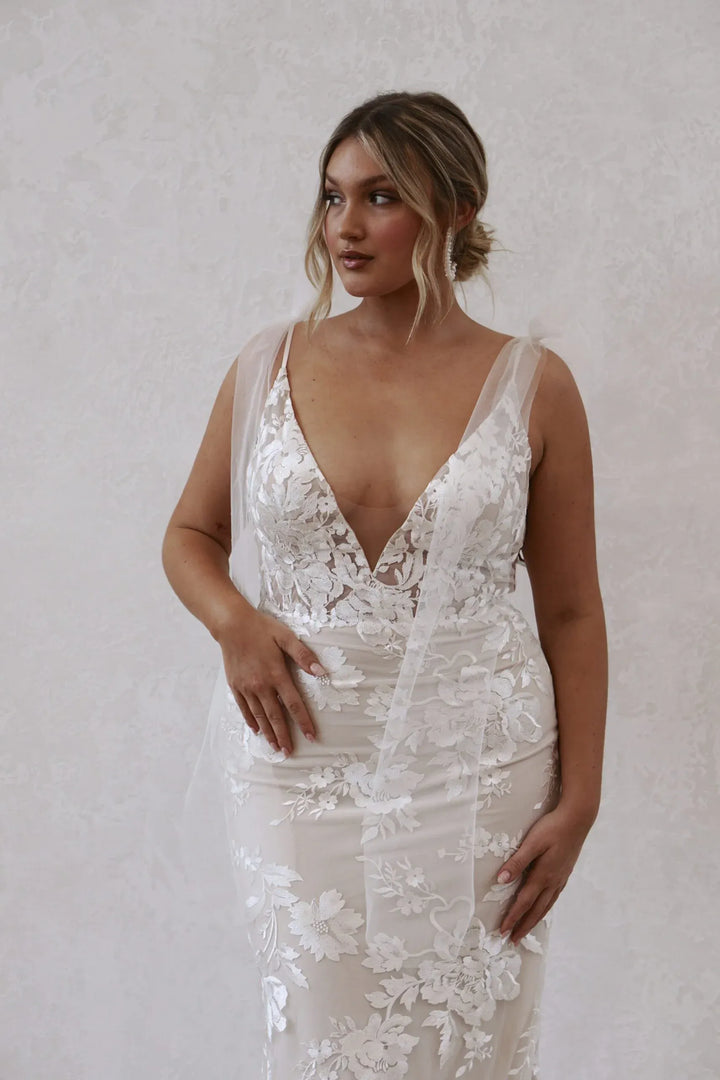 Made With Love Elsie [Fitted] - Size 24