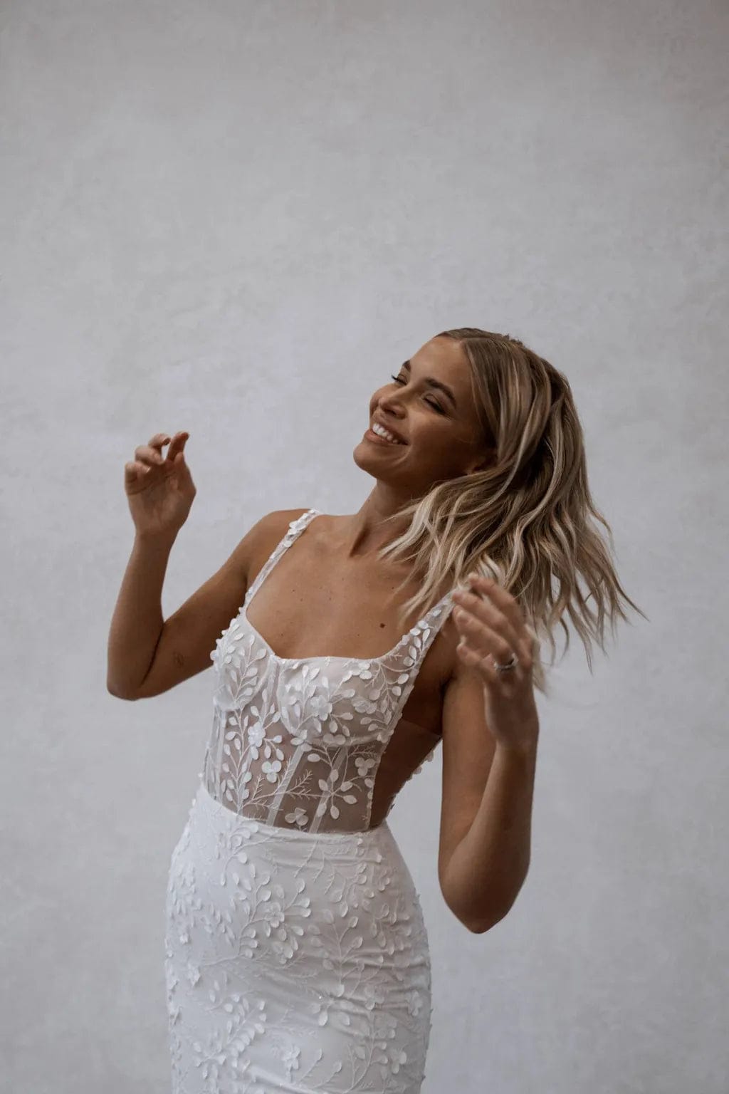 huxley flowy wedding dress Made With Love, Huxley Flowy Wedding Dress Save 47%