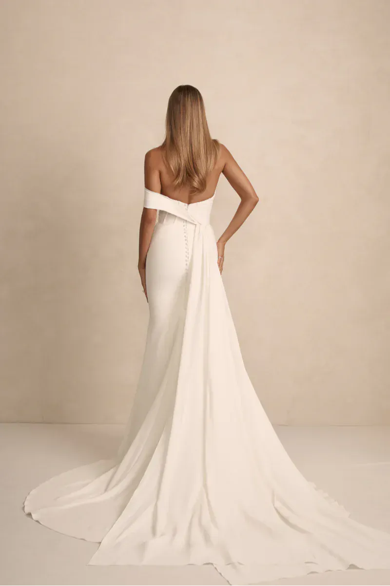 Shop One Shoulder Wedding Dresses Online - One Strap + One Sleeve Luxe Redux Bridal Shop One Shoulder Wedding Dresses Online - One Strap + One Sleeve Luxe Redux Bridal
