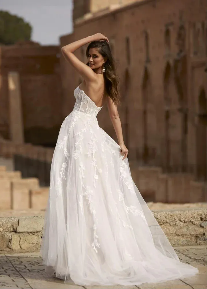 Madi Lane Adalyn - Size 12