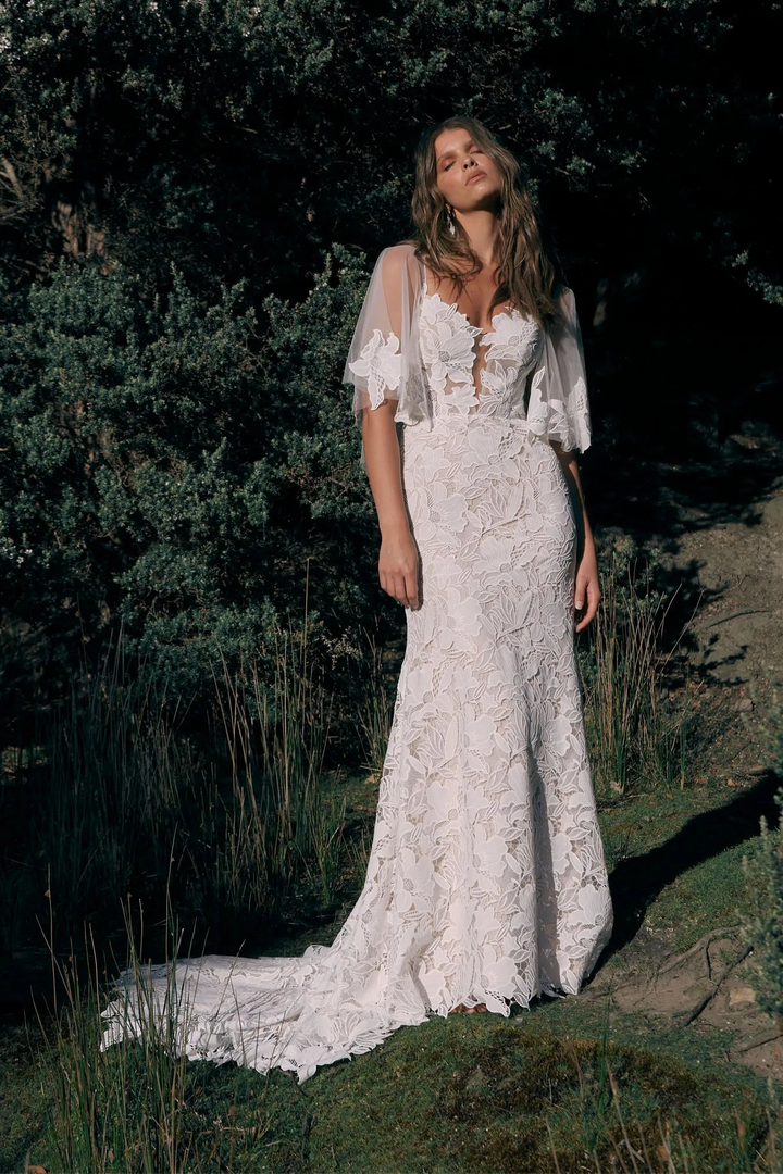 Madi Lane Carlyle + Cape - Size 12