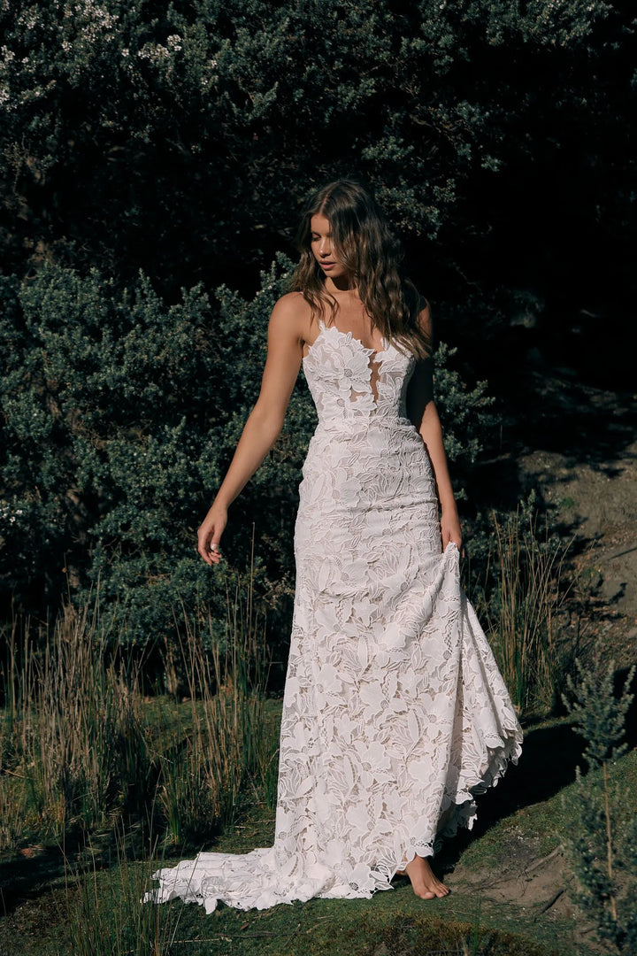 Madi Lane Carlyle + Cape - Size 12