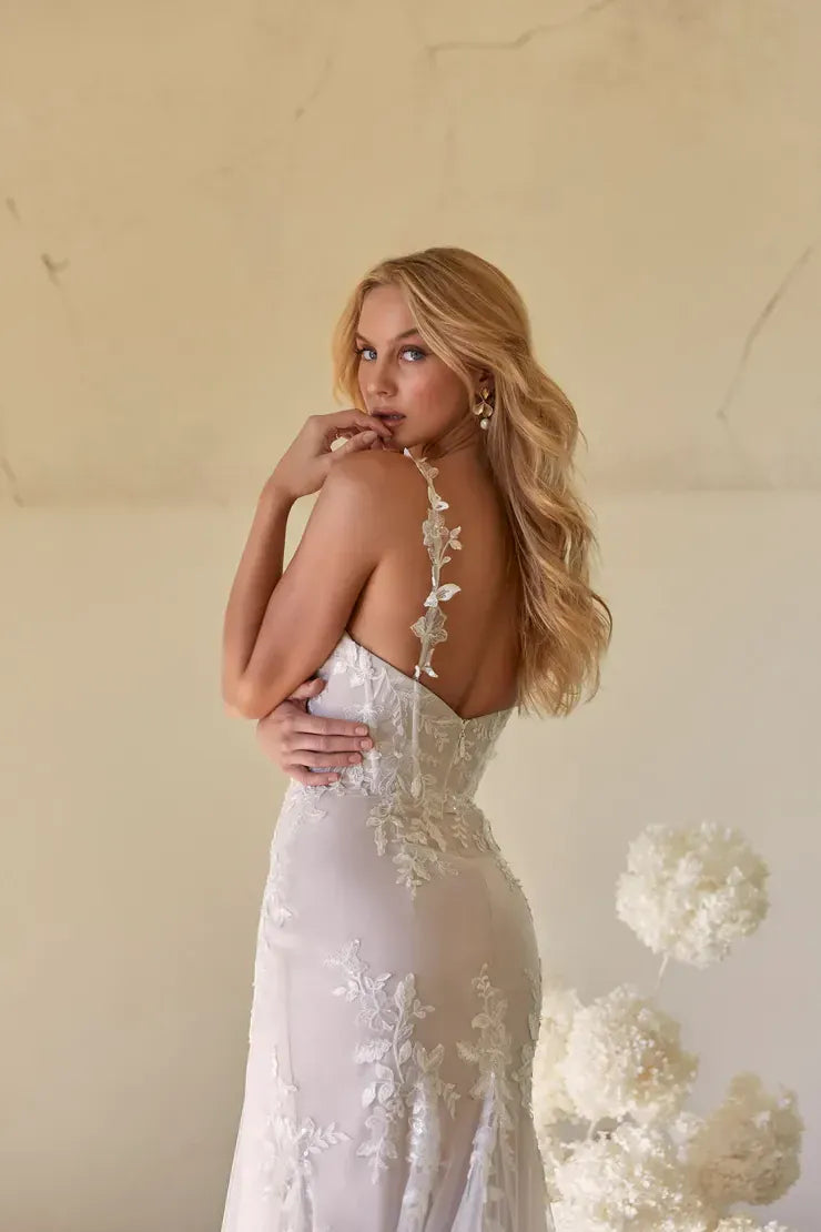 Madi Lane Darci - Size 18