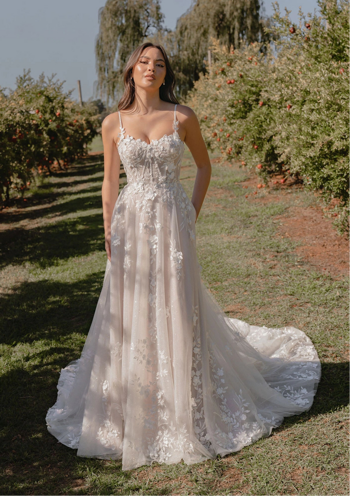 Madi Lane Sarie - Size 14
