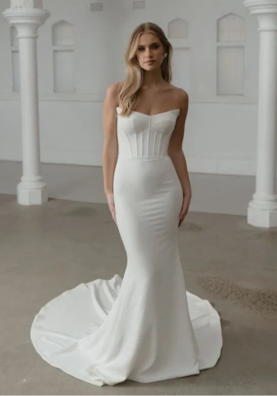 Madi Lane Savoy - Size 14