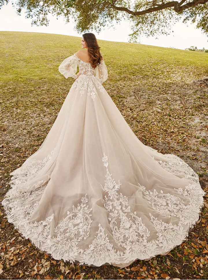 Martin Thornburg MTL9103 + Overskirt - Size 12