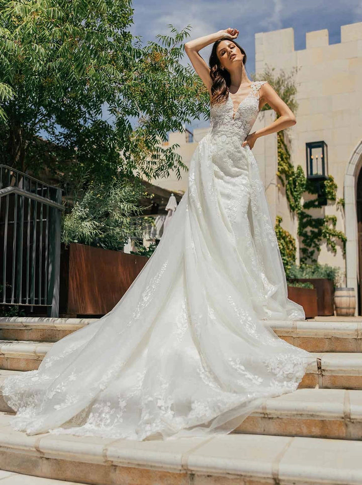 Martina Liana 1463 + Overskirt - Size 12