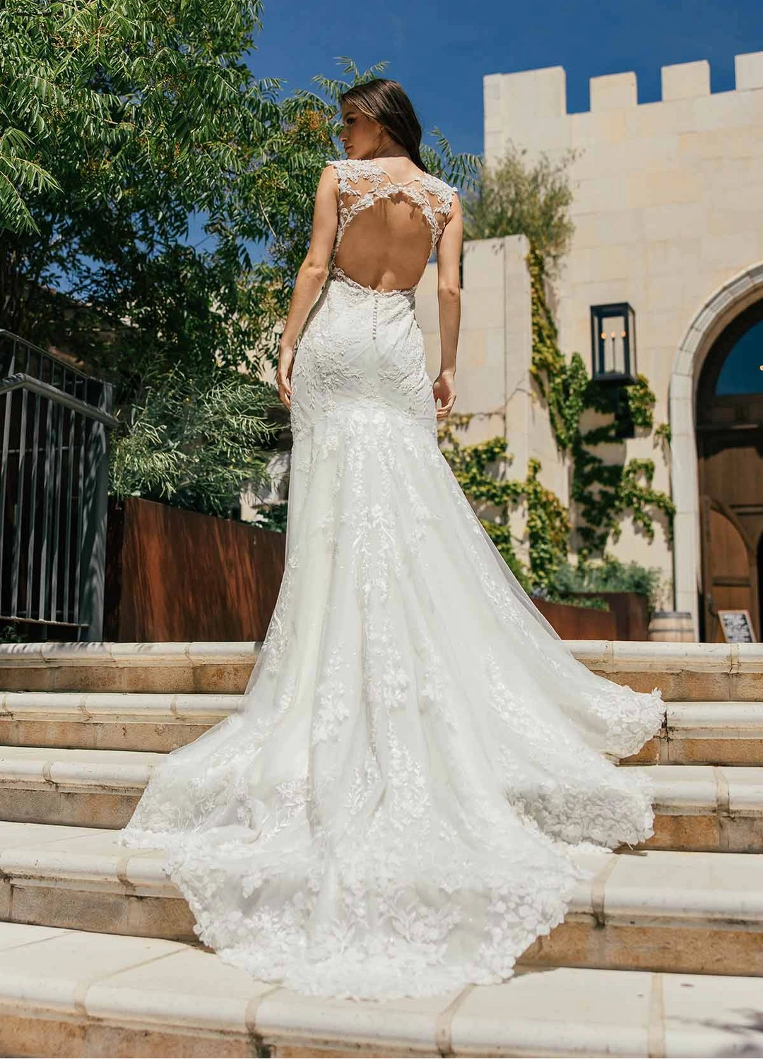 Martina Liana 1463 + Overskirt - Size 12