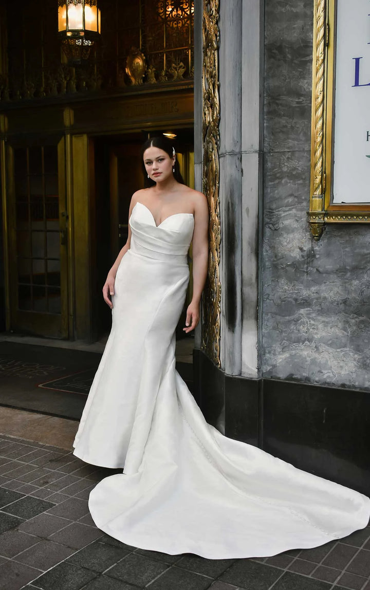 Martina Liana 1486 - Size 16