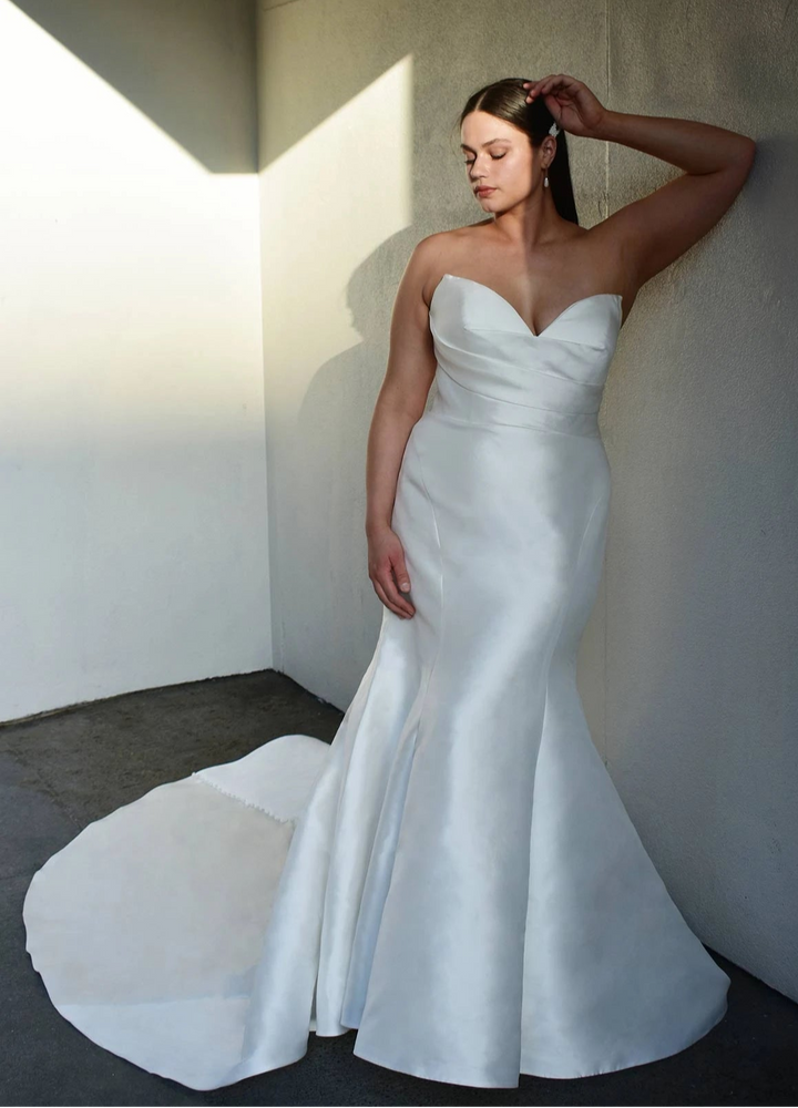 Martina Liana 1486 - Size 16