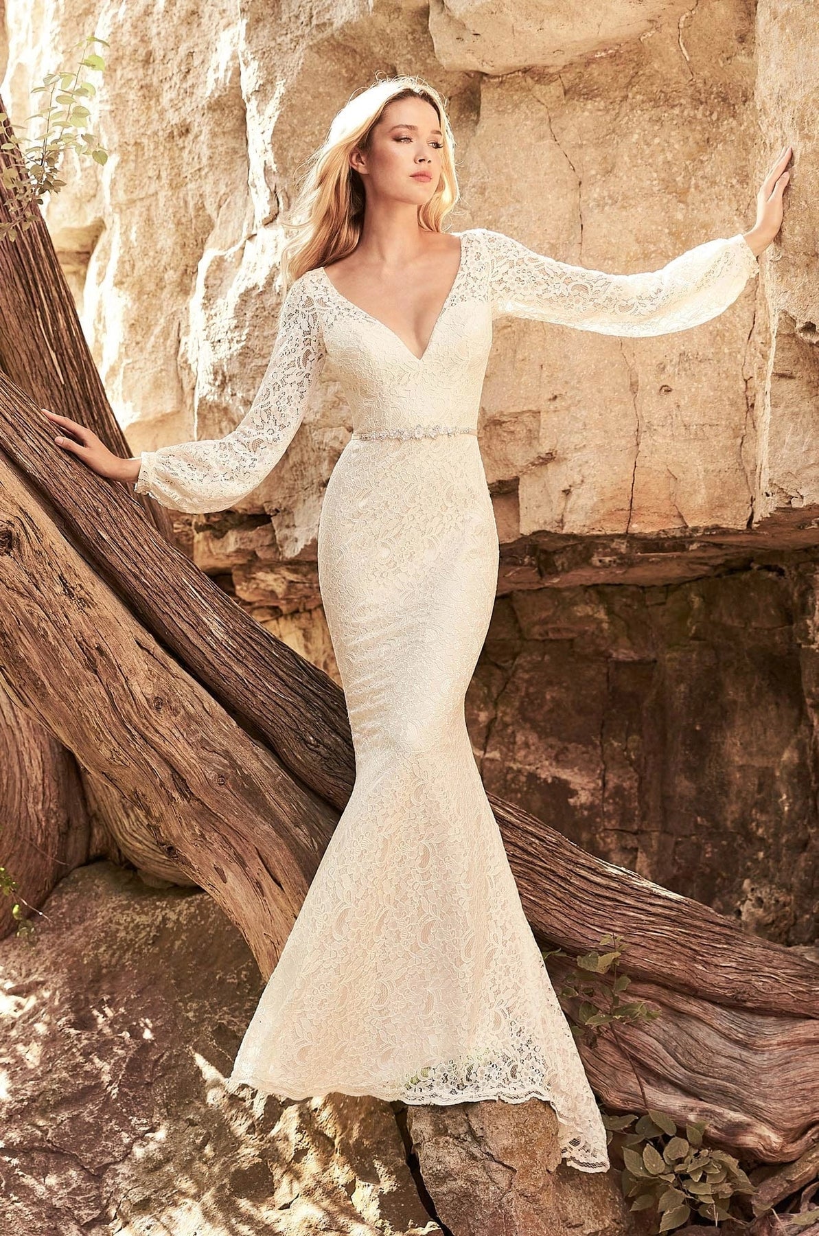 Mikaella 2332 - Size 10 Luxe Redux Bridal Mikaella 2332 - Size 10 Luxe Redux Bridal