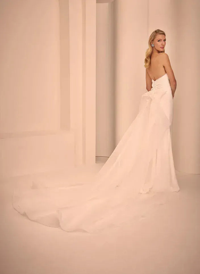 Mikaella M2509 - Size 8
