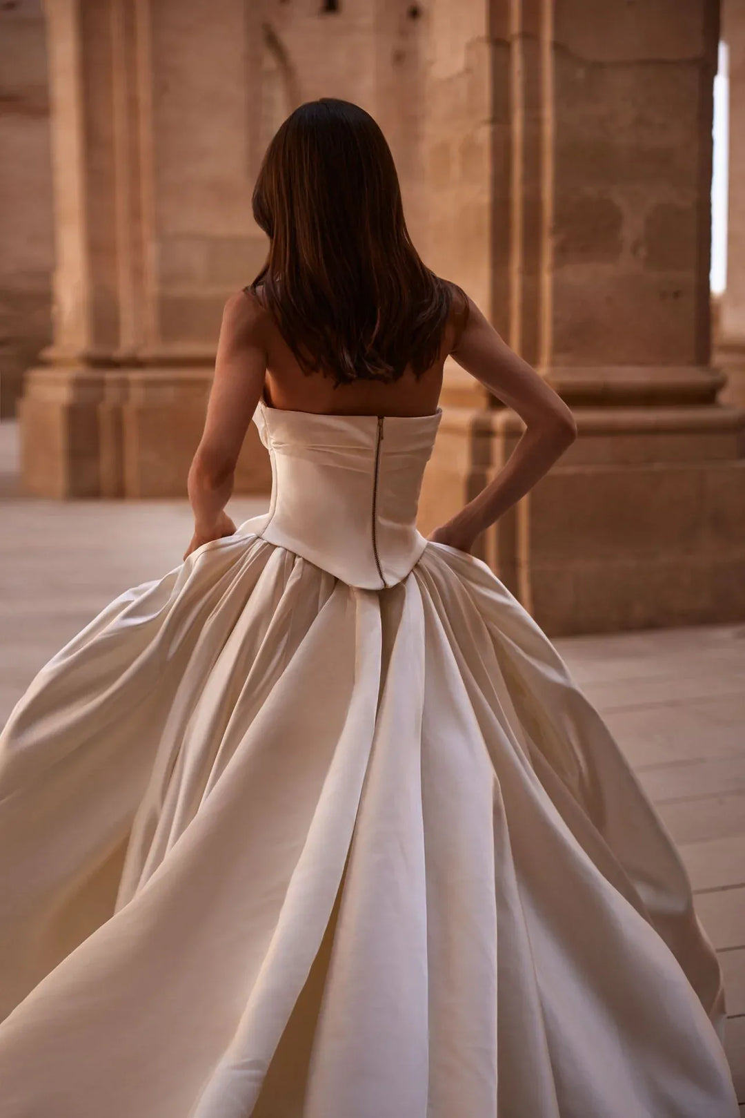 Milla Nova Satinelle Plus Size Wedding Dress - Basque Waist Strapless Ball Gown with Scoop Neckline - Size 18 Milla Nova Satinelle Plus Size Wedding Dress - Basque Waist Strapless Ball Gown with Scoop Neckline - Size 18