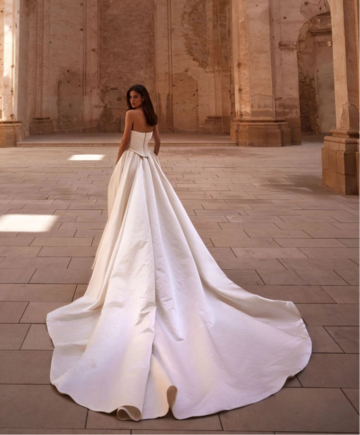 Milla Nova Satinelle - Size 18