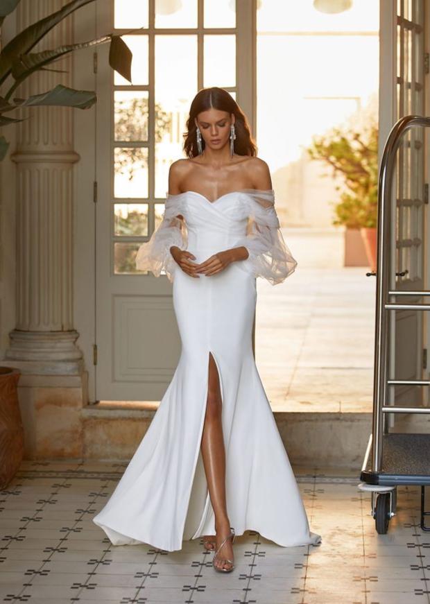 Wedding dresses shops under 300 near me