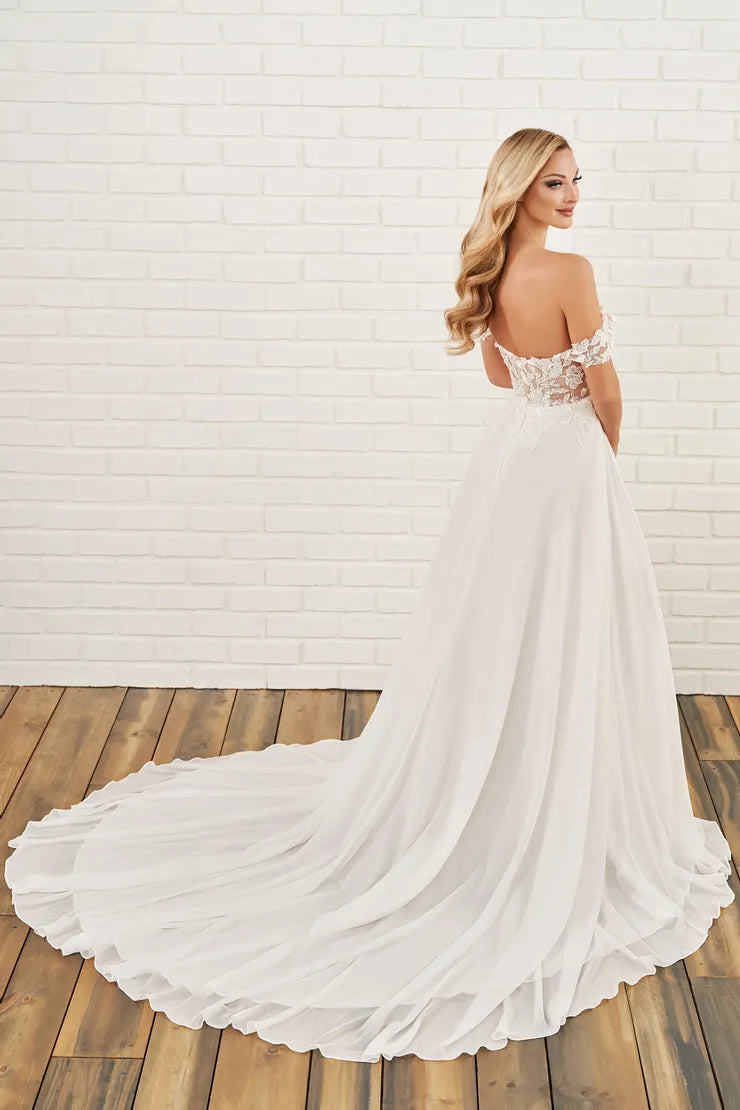 Enchanting by Mon Cheri E511 - Size 14