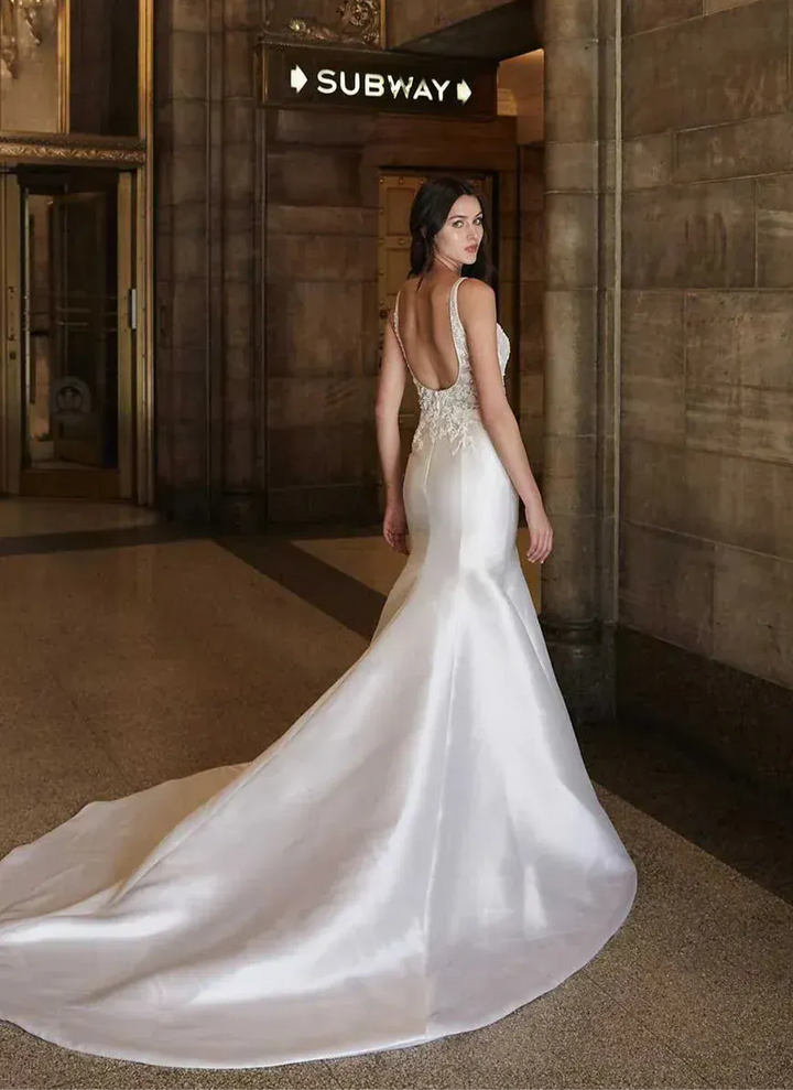 Bliss by Monique Lhuillier BL20108 - Size 12