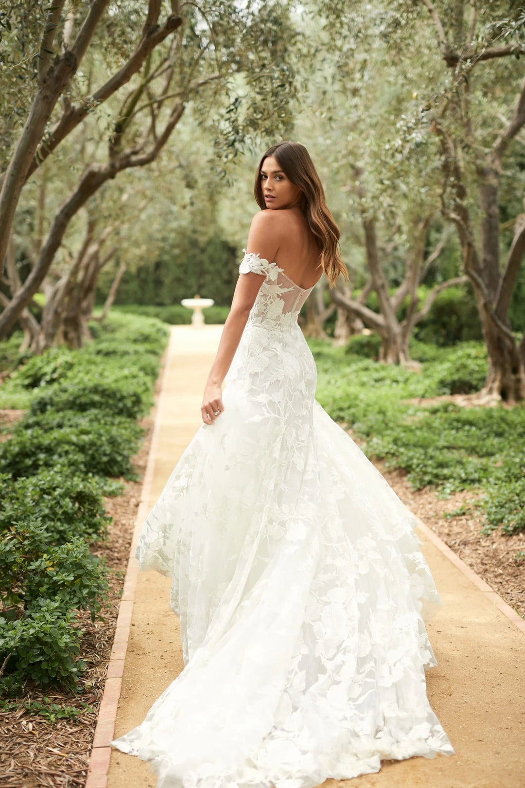 Monique Lhuillier Celestina - Size 14 Monique Lhuillier Celestina - Size 14