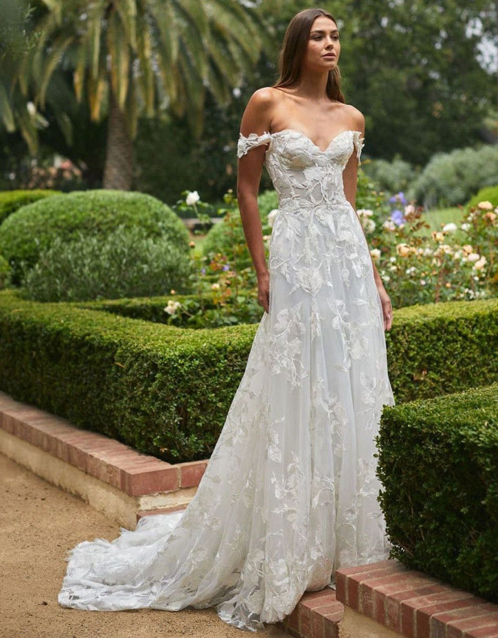 Monique Lhuillier Celestina - Size 14