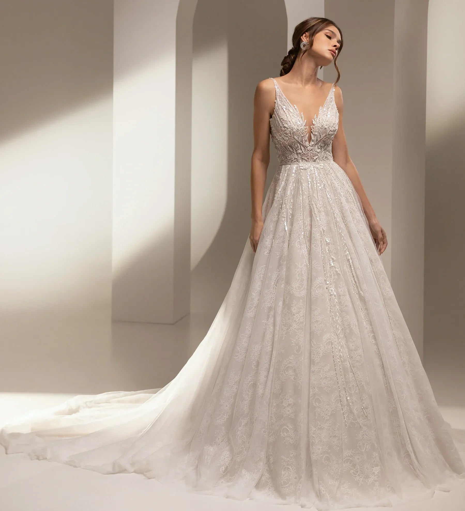 Monreal Goldy - Size 14 Size Chart