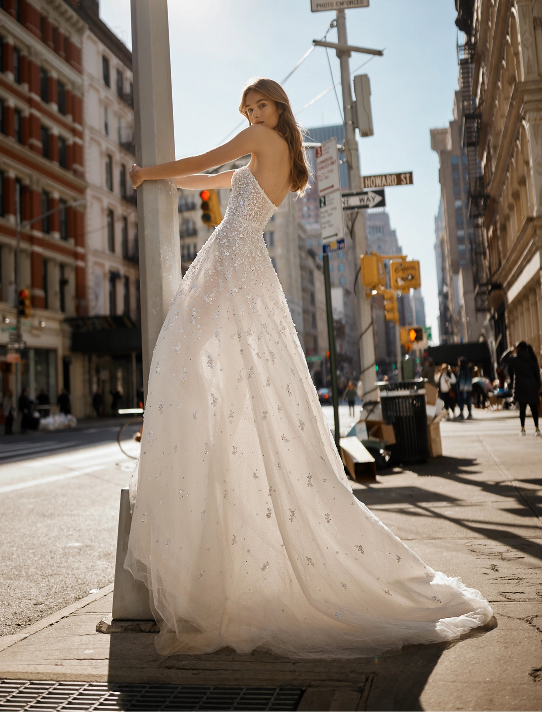 Netta Benshabu Ashley - Size 16