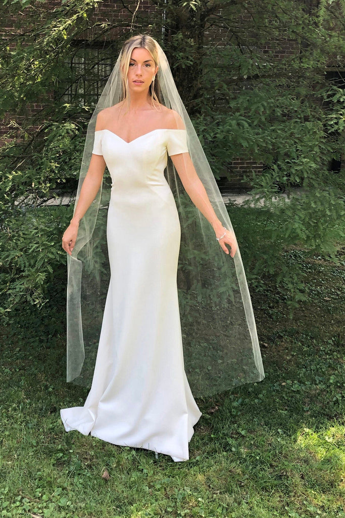 neith Veil Off-shoulder Dress(White) Long Off Shoulder Ball Gown