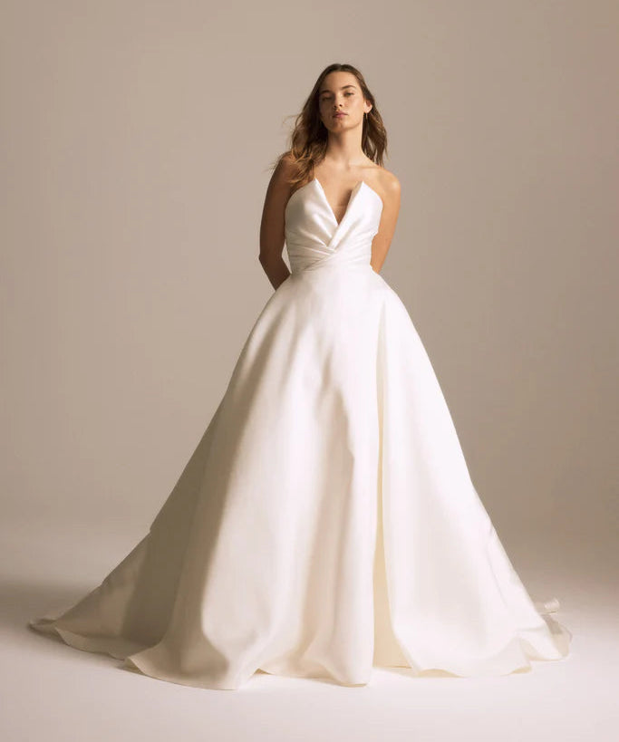 Nouvelle Amsale Bristol - Size 8