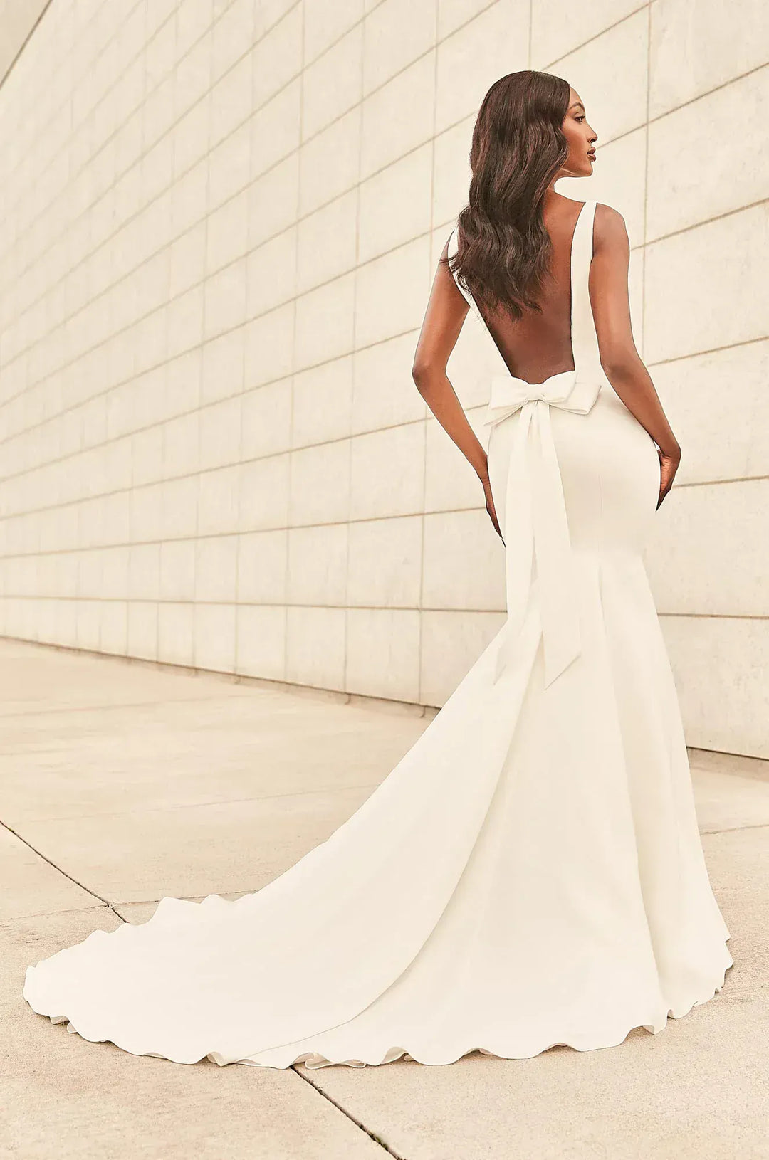 Paloma Blanca 4980 + Bow - Size 10