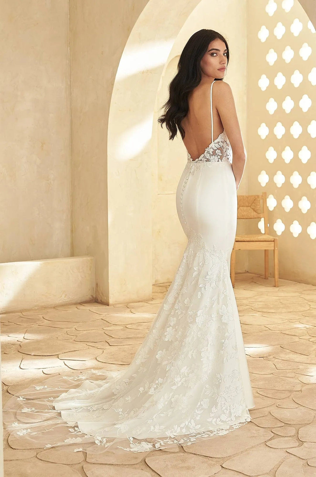 Paloma Blanca 5004 - Size 8