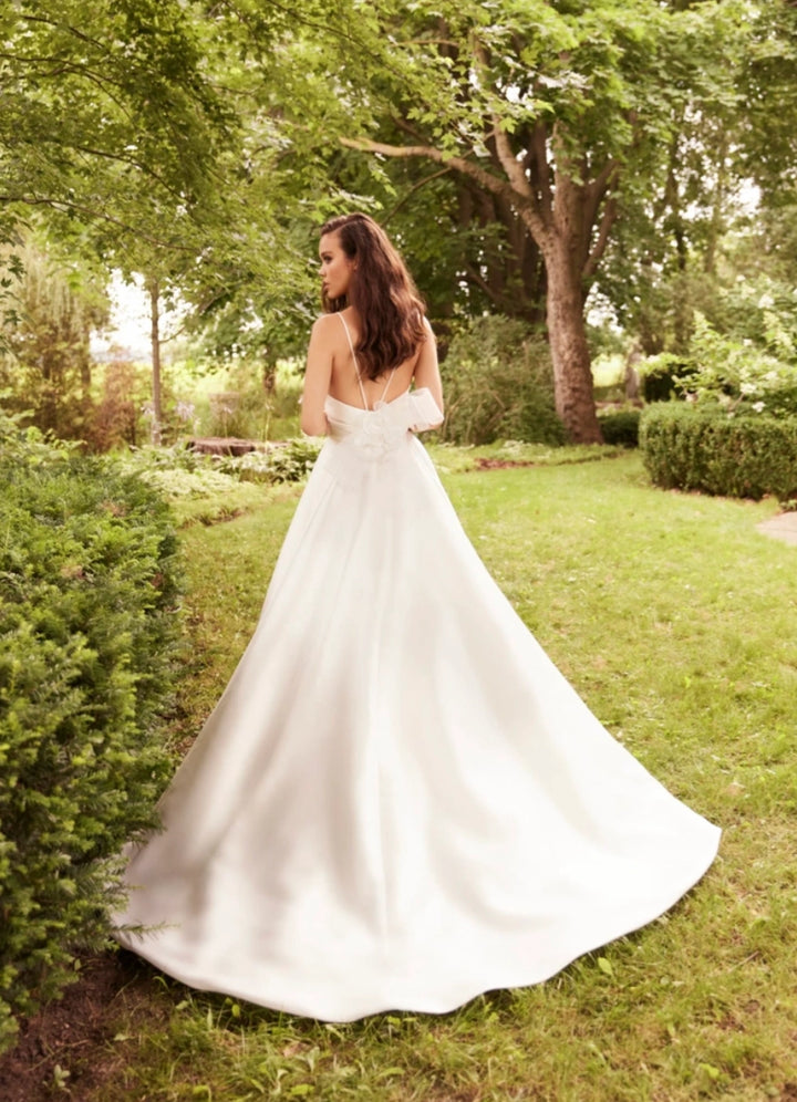Paloma Blanca P5076X - Size 12