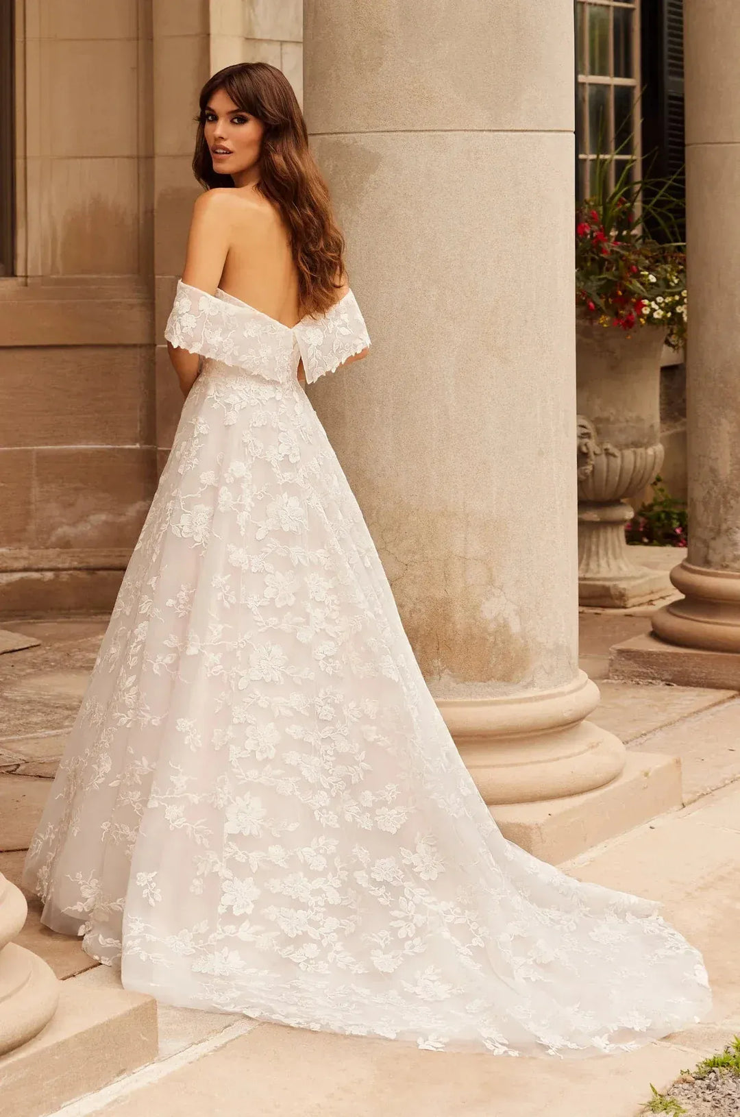 Paloma Blanca P5026 - Size 14