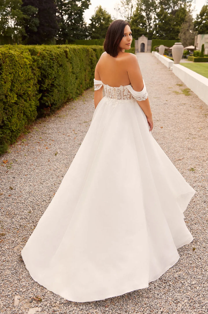 Paloma Blanca P5036 - Size 22
