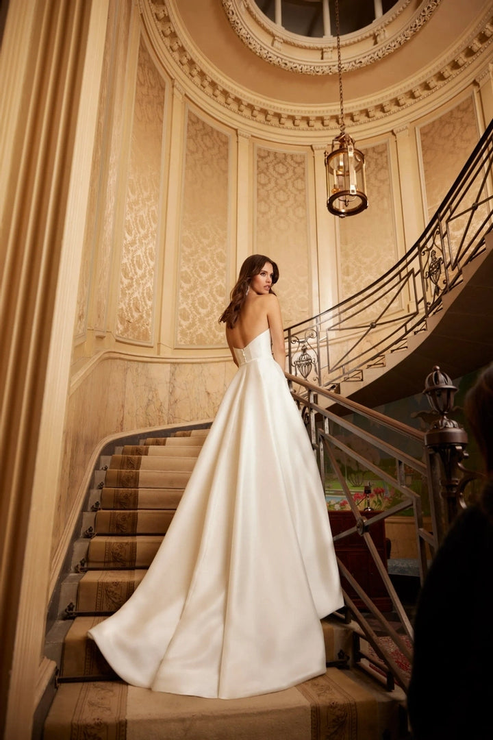 Paloma Blanca P5060 - Size 8