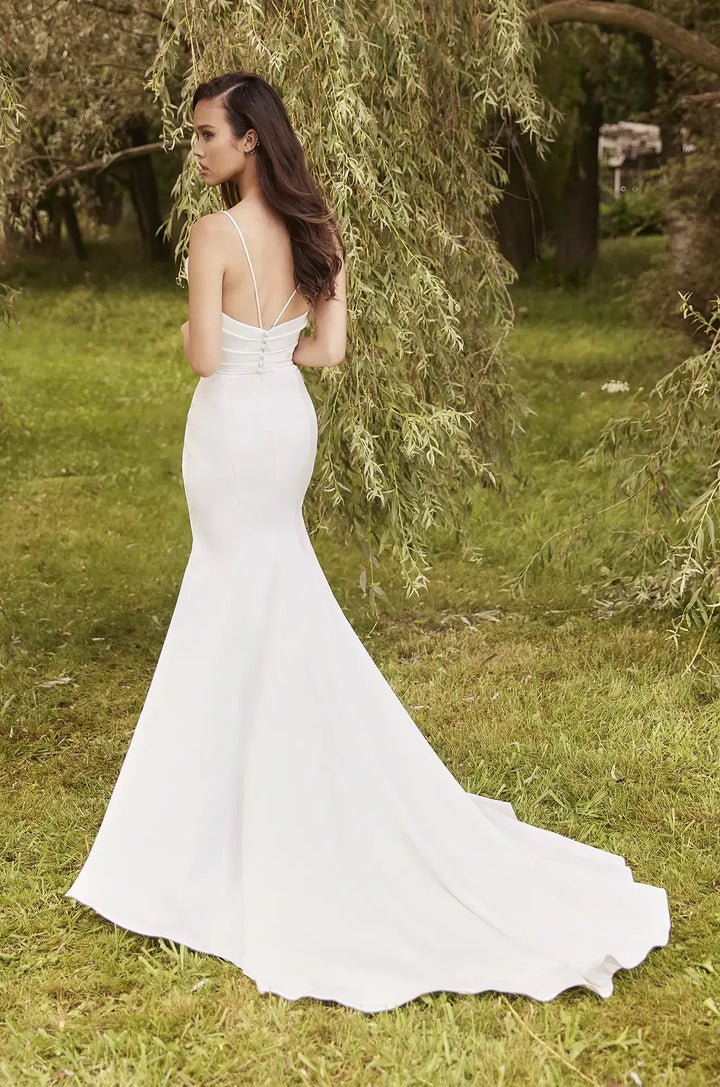 Paloma Blanca P5088 - Size 10