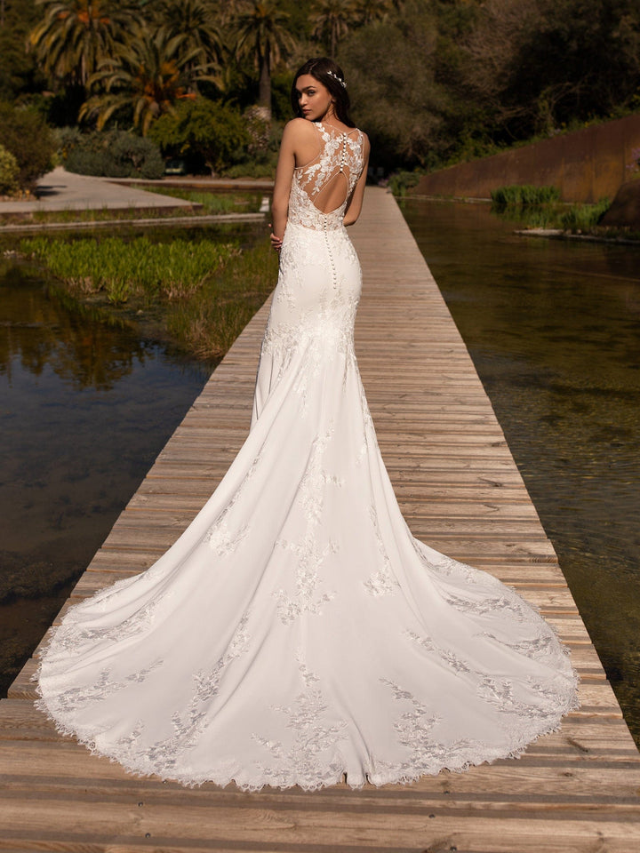 Pronovias Alcyone - Size 14