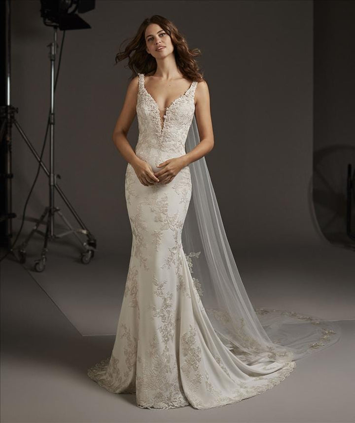 Pronovias Auriga - Size 12