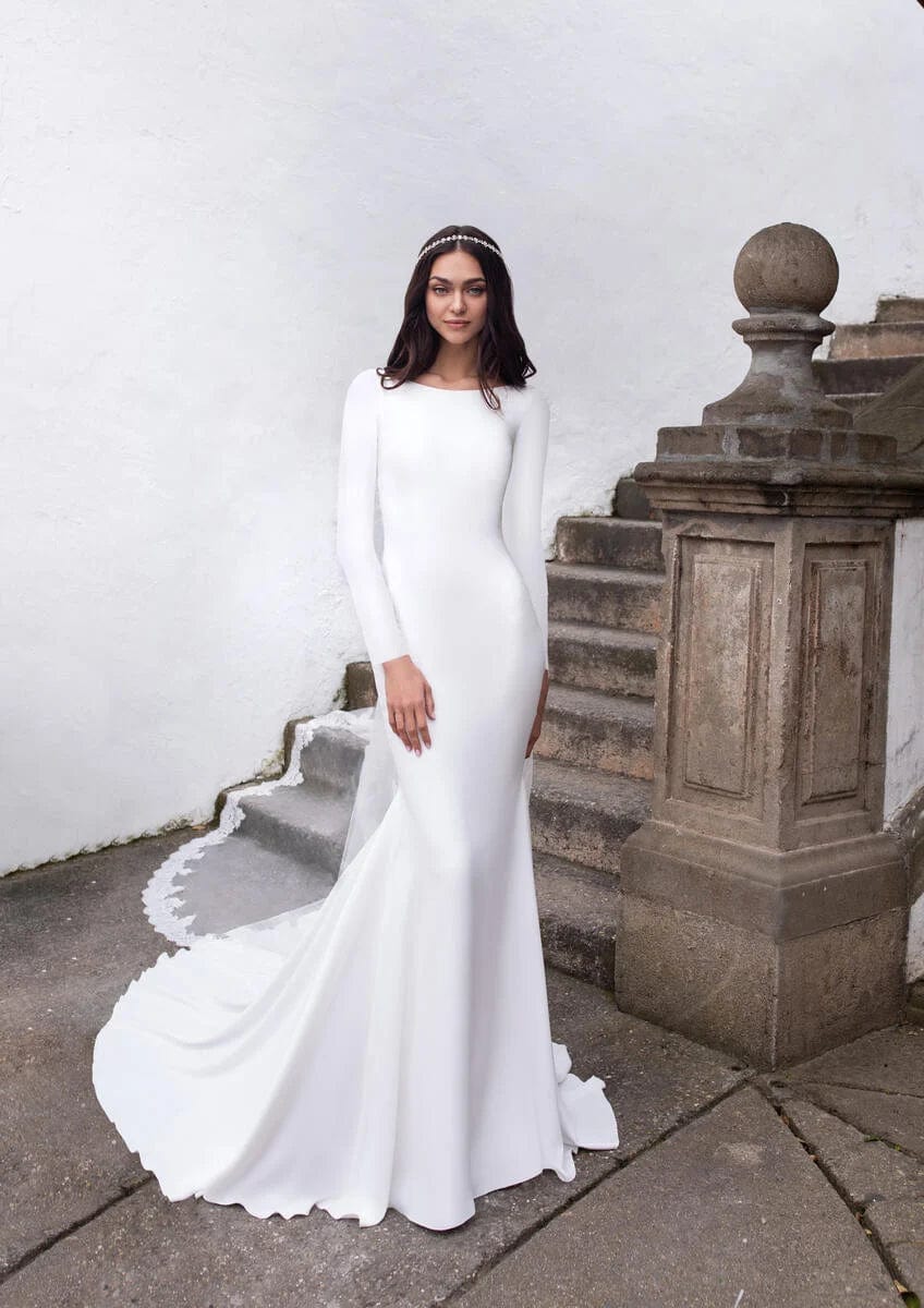 Pronovias Kemi - Size 10