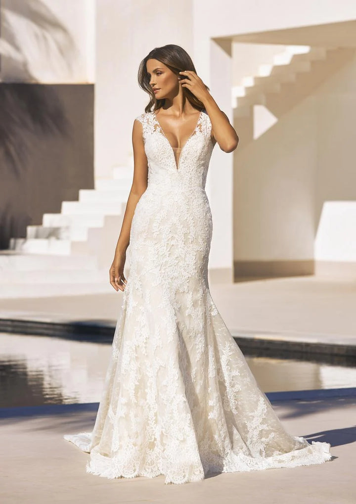 Pronovias Lyra - Size 12