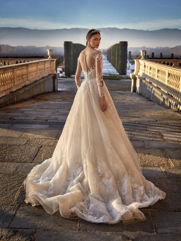 Pronovias Mariona - Size 10 Pronovias Mariona - Size 10