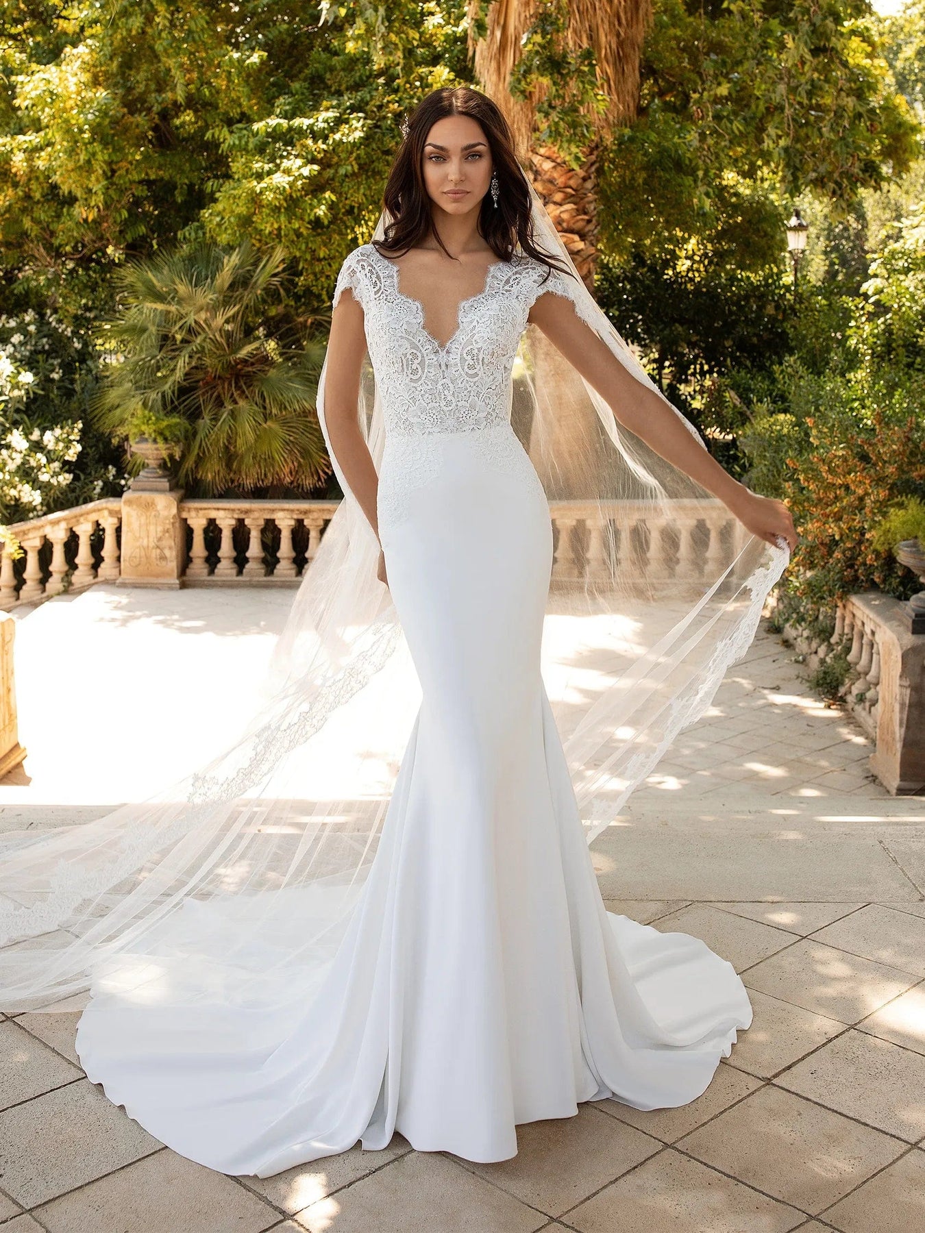 https://luxereduxbridal.com/cdn/shop/files/Pronovias-Milady-Wedding-Dress_1800x1800.webp?v=1701708706