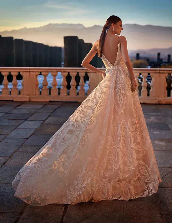 Pronovias Privee Orlanda - Size 10