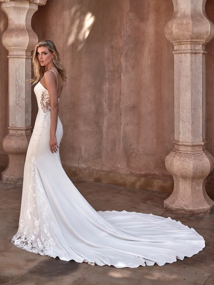 Pronovias Riau - Size 14