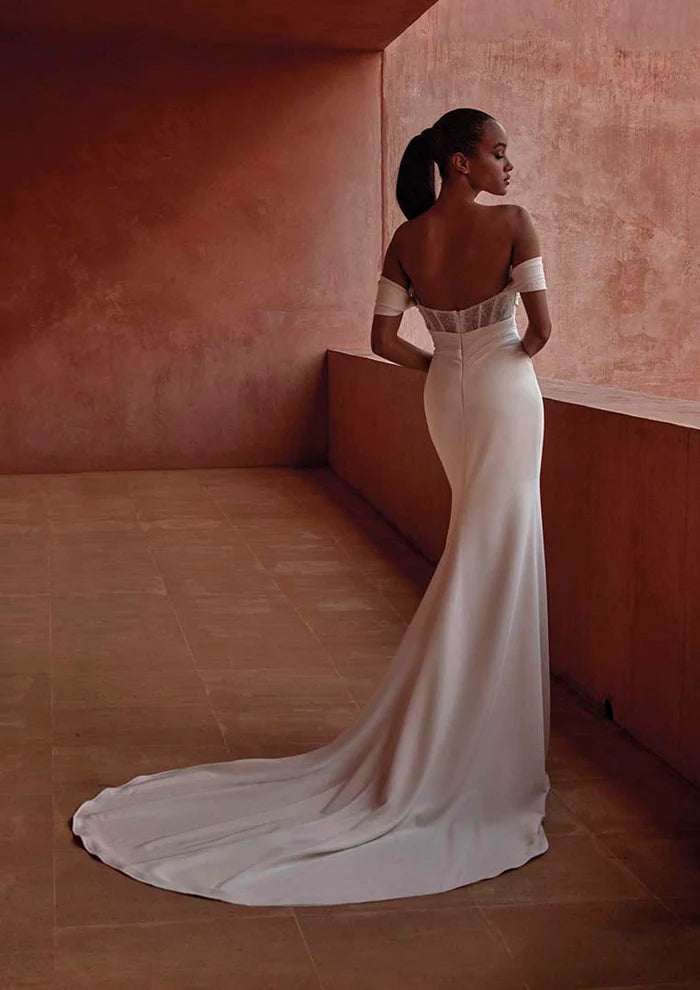 Pronovias Sunj - Size 10